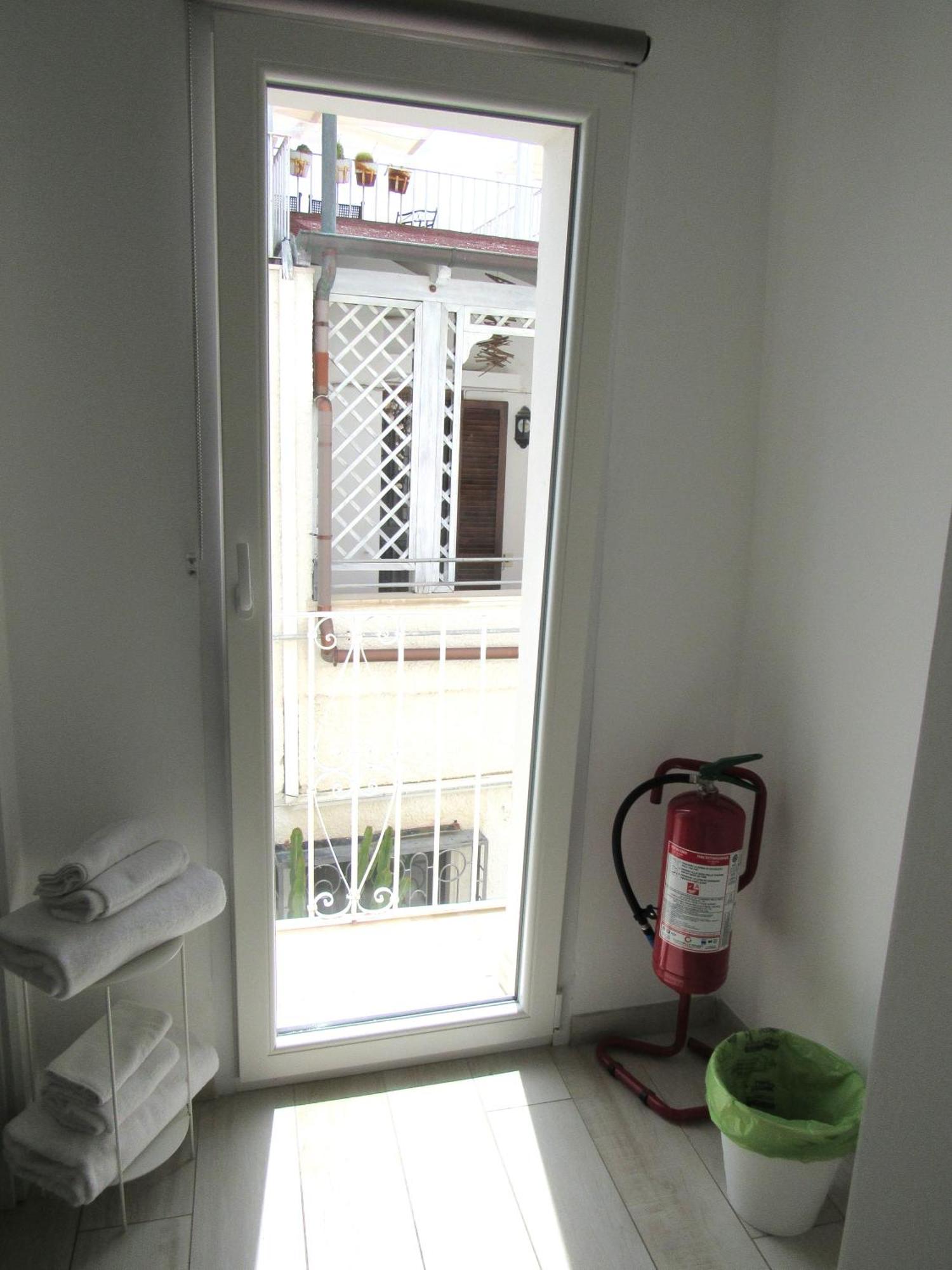 Vicolo Fiorito B&B Polignano a Mare Exterior photo